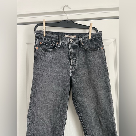 Levi’s Wedgie High-Rise Ankle Crop Icon - 27 - Picture 4 of 10